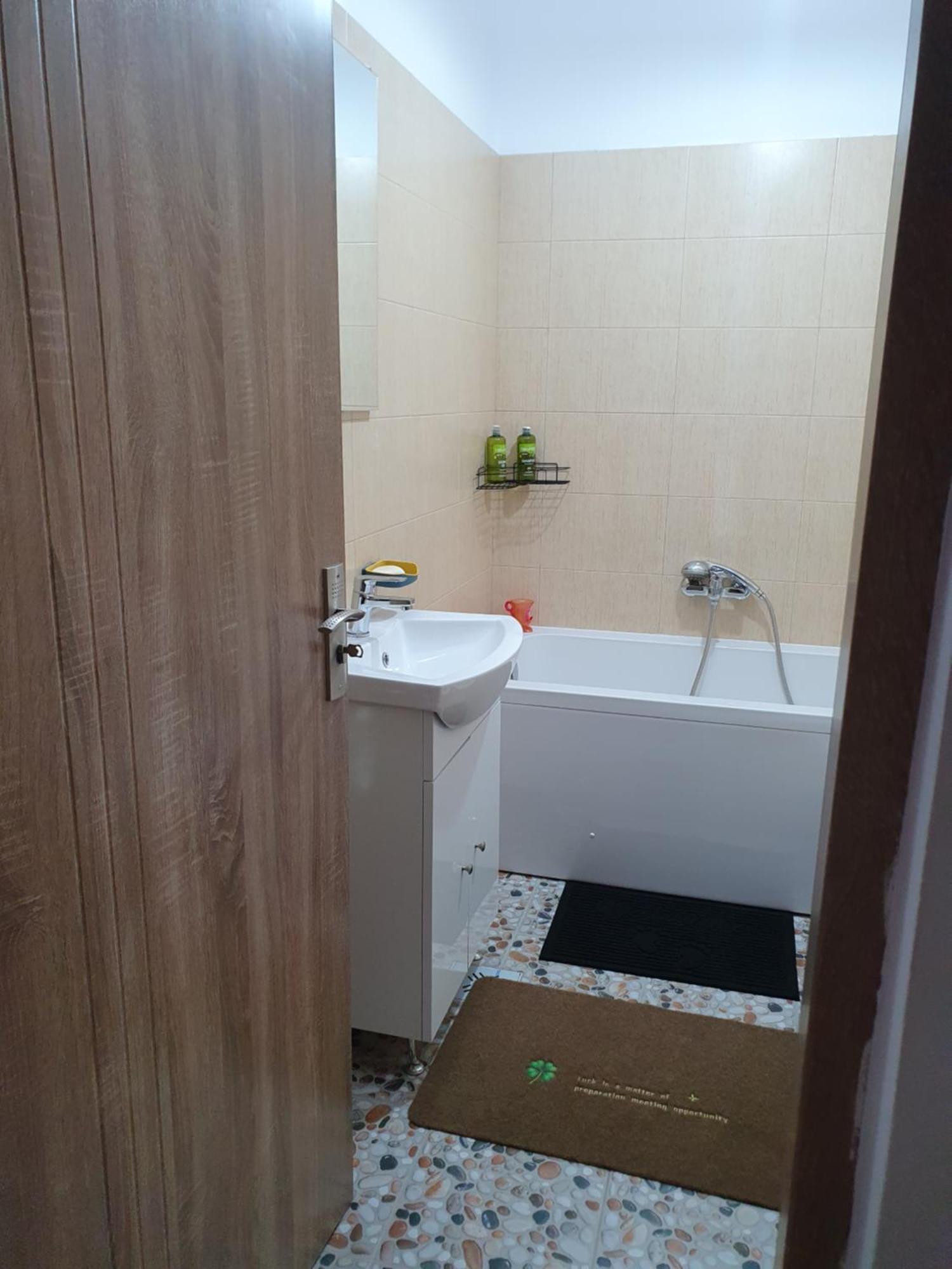 Apartament Castelul Bran Ramnicu Valcea Exterior photo