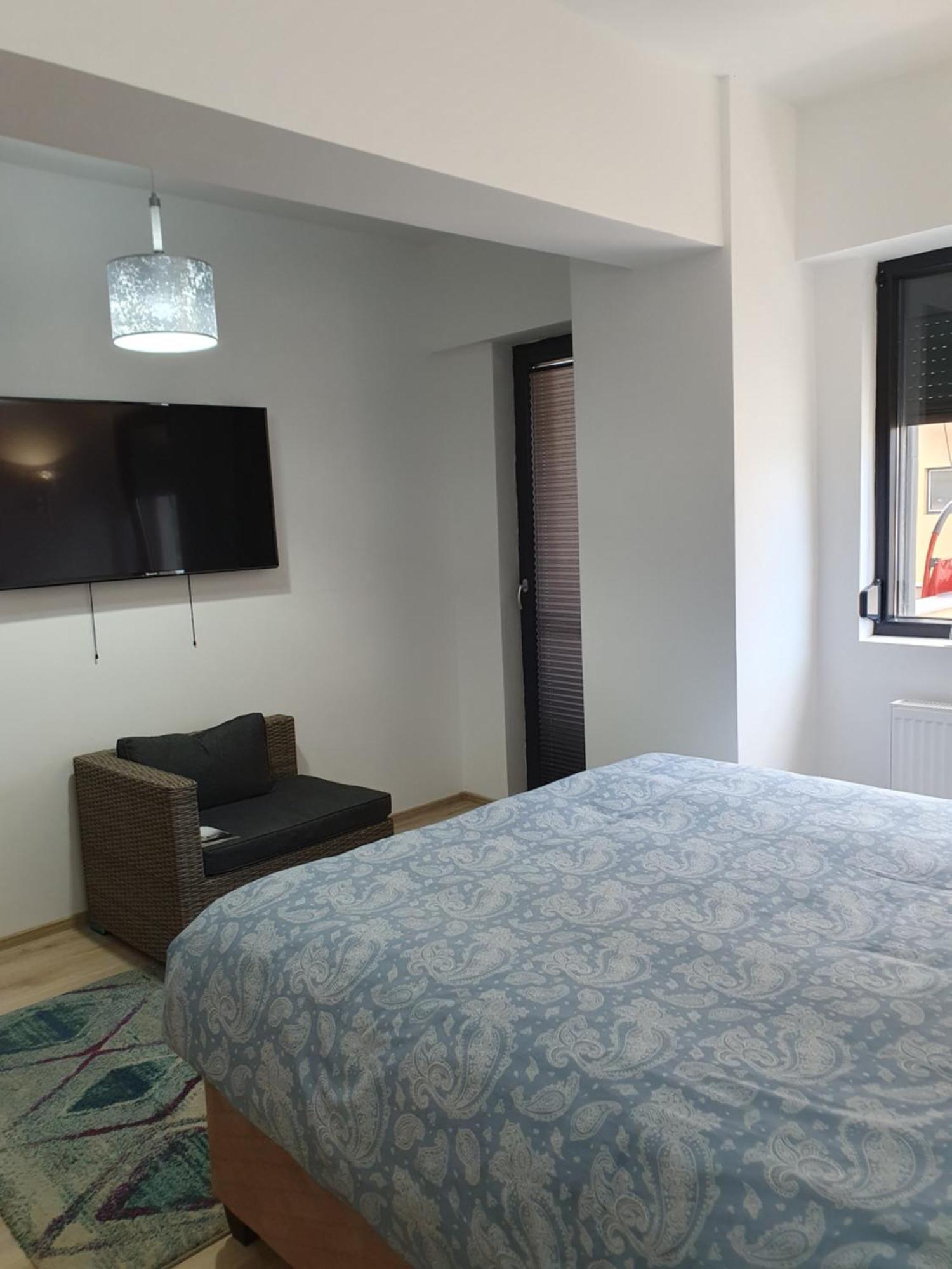 Apartament Castelul Bran Ramnicu Valcea Exterior photo