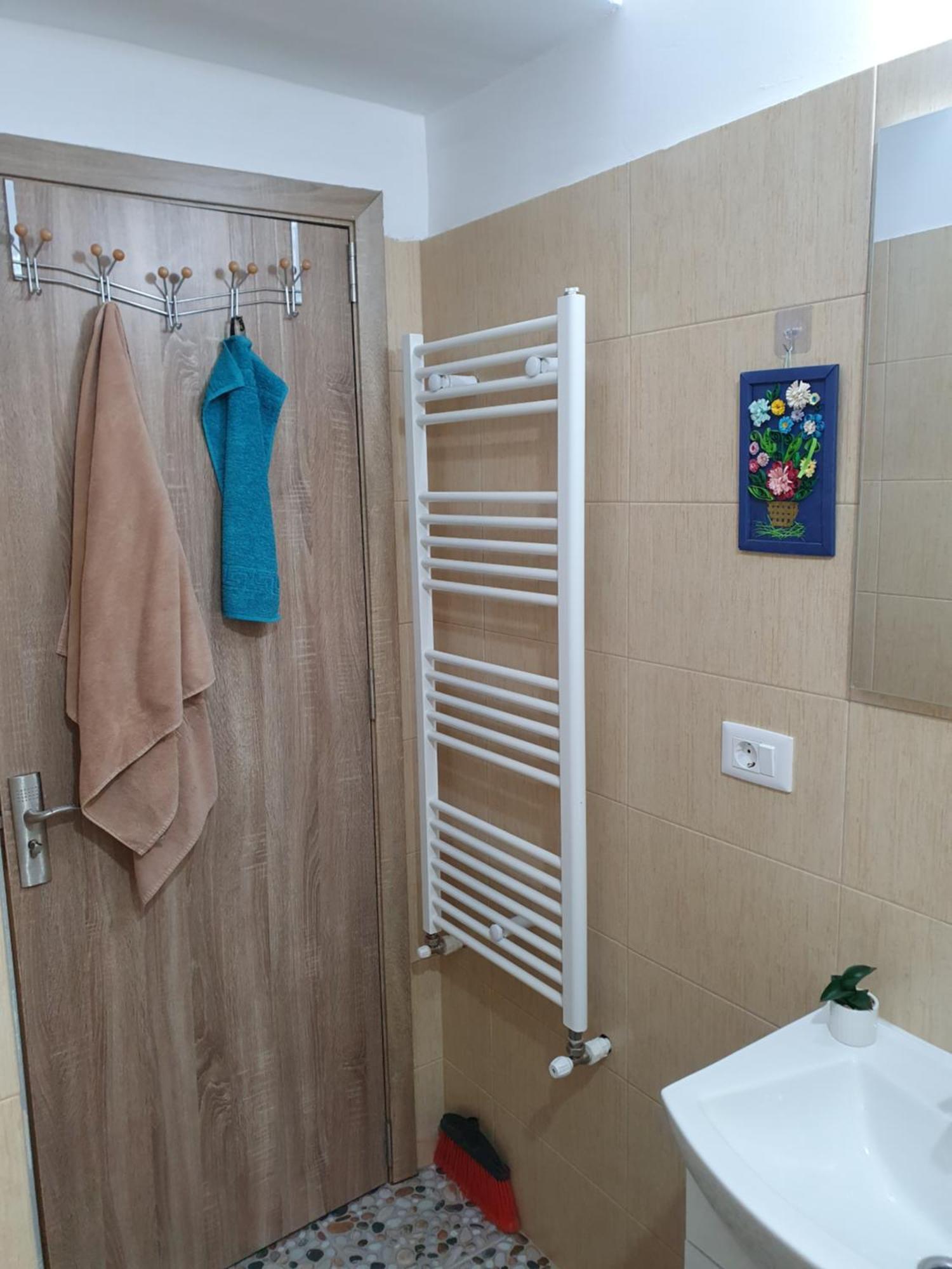 Apartament Castelul Bran Ramnicu Valcea Exterior photo
